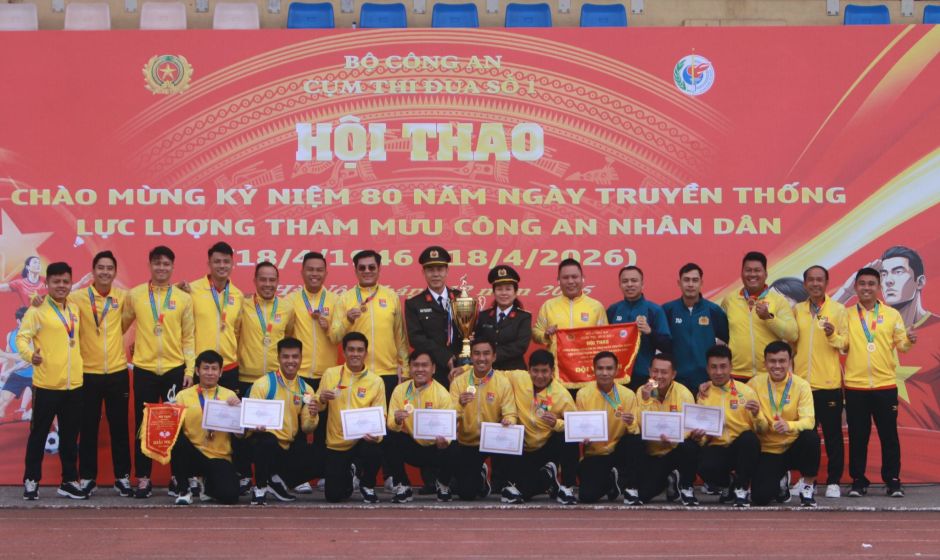 ĐỘI TUYỂN BÓNG ĐÁ SÂN 7 CÔNG AN TP. HỒ CHÍ MINH GIÀNH CHỨC VÔ ĐỊCH MÔN BÓNG ĐÁ 7 NGƯỜI HỘI THAO CHÀO MỪNG KỶ NIỆM 80 NĂM NGÀY TRUYỀN THỐNG LỰC LƯỢNG THAM MƯU CAND